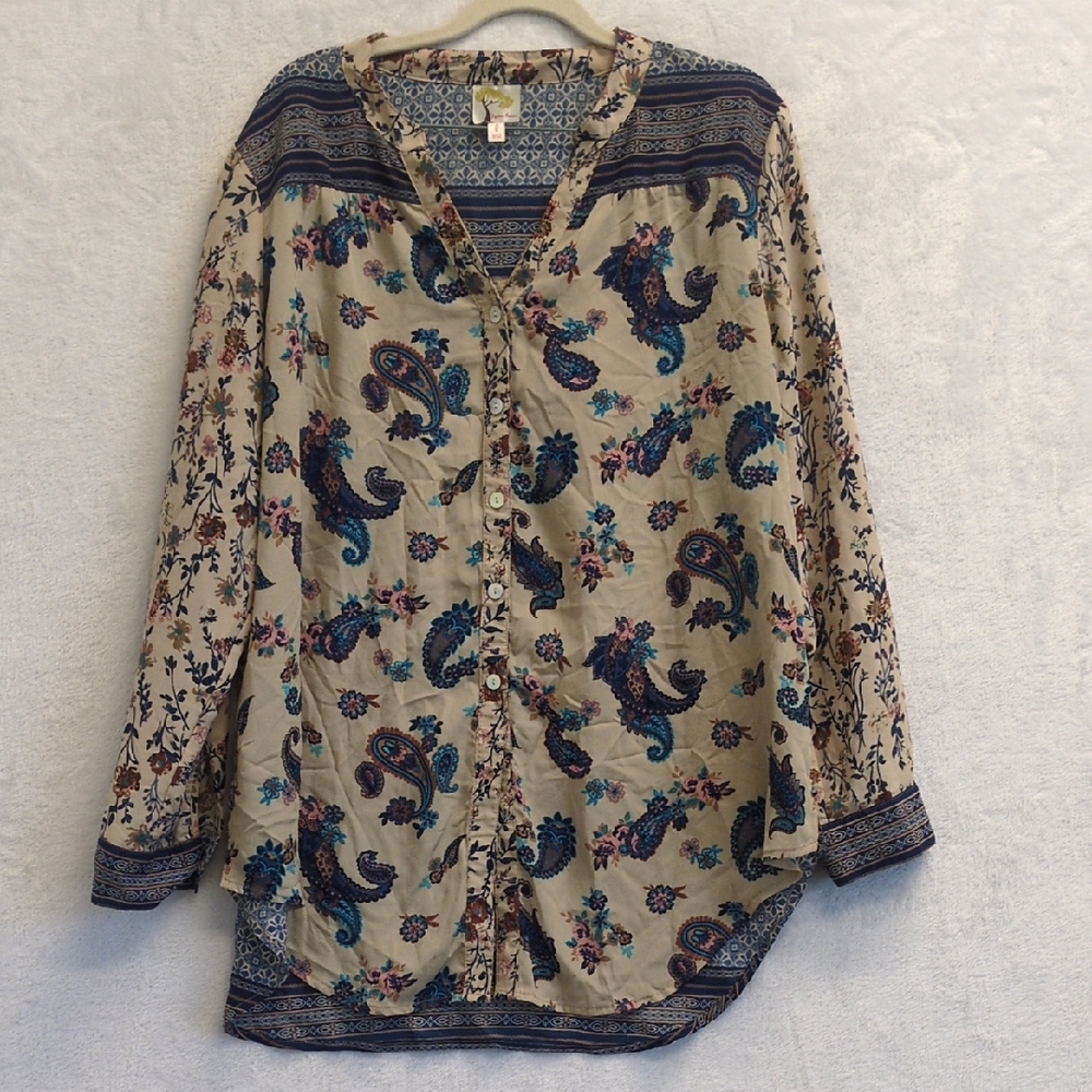 Pig & Flower Women's Paisley Long Sleeve Button Up Size L
